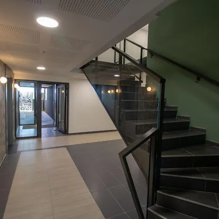 شقة Climatise Les Pieds Dans L'eau Pour 6 Personnes Avec 1 Parentale, 1 Double Et 1 Mini Piscine Sur Le Toit Clim Garage فينوف لوبيه