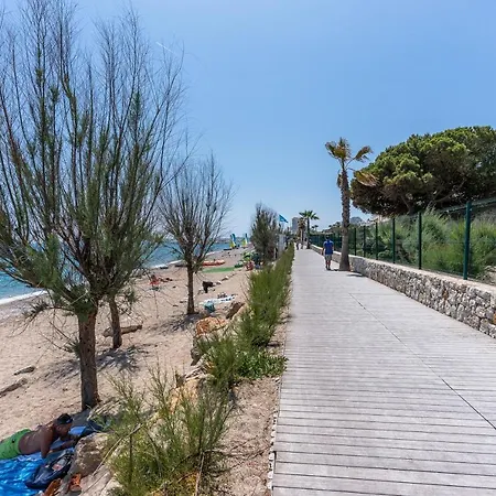 Apartment Climatise Les Pieds Dans L'eau Pour 6 Personnes Avec 1 Parentale, 1 Double Et 1 Mini Piscine Sur Le Toit Clim Garage