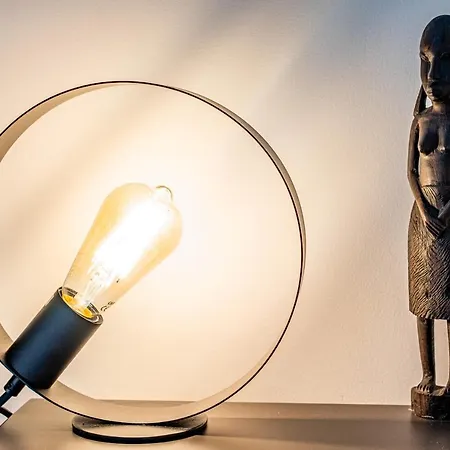 Climatise Les Pieds Dans L'eau Pour 6 Personnes Avec 1 Parentale, 1 Double Et 1 Mini Piscine Sur Le Toit Clim Garage